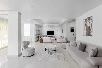 Image de 7br Ultra-Luxury Villa with Garden & Pool in Palm Hills, Sheikh Zayed, Egypt