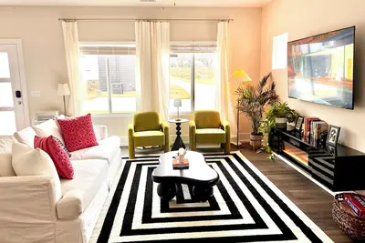 Image de Brand New Modern Luxe Rooftop Retreat - Downtown, Duke, Dpac, Rtp