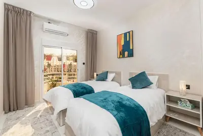 Image de Mina Home minutes from City Center and beach