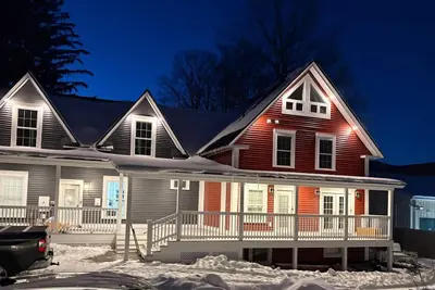 Image de The Treehouse at 11 Gables Ludlow – Dining, Shopping & Okemo Shuttle