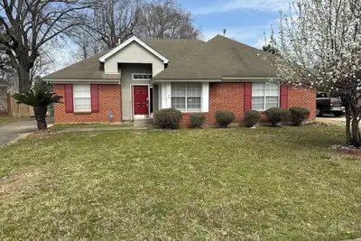 Image de Luxury 3-Bedroom Retreat Near Shoppes at EastChase