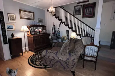 Image de Eclectic and Charming Victorian Home located in Sandpoint’s Historic District