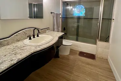 3bd/3ba + Office Luxury Pool Pet Friendly with a backyard oasis