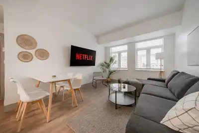 Image de Walkable 3 Bedroom Uptown, Parking
