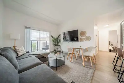 Image de Uptown 3br with Balcony City Views, Parking