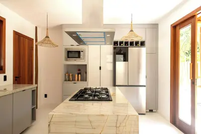 Image de Villamar25 is a charming house on Praia dos Nativos beach in Trancoso, Bahia.