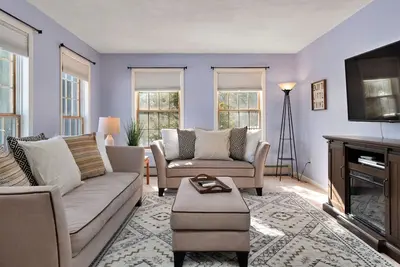 Image de Spacious 4br Central-Berkshires Home with Pool!