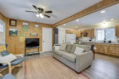 Image de Fish, Bike & Hike! Wooded Irons Getaway Near River