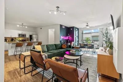 Image de 2br | Heart of Dt, near Dallas Zoo & Museum