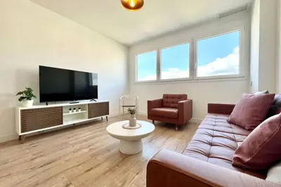 Image de Logement élégant à Malaga - Idéal pour groupes