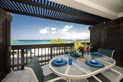 Image de Sapphire Beach, Oceanfront, Pool, Steps to beach, Sleeps 4