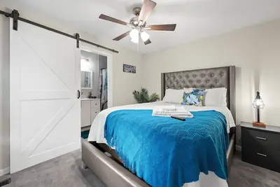 Image de Stylish, Comfortable, Spacious 3br 2ba Gem near Downtown Atl