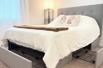 Image de Brand new, single story, fully furnished home featuring 4 bedrooms & 3 bathrooms