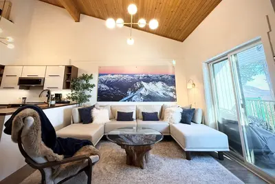 Image de Summit View Ii Loft Suite| Ski-In·Hot Tub·Sleeps 4
