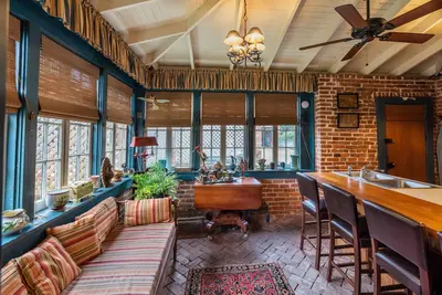 Image de Terrace Carriage House | 1/1, Historic Downtown