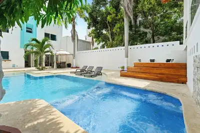 Image de Casa Jalil - 10br Beachfront w/ Pool and Disco