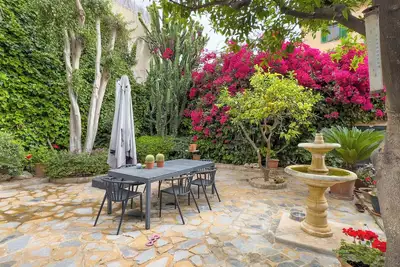 Image de Location de chalet de charme à Palma avec un joli jardin