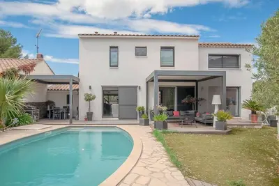 Image de Spacious Modern Villa with Pool in Ventabren