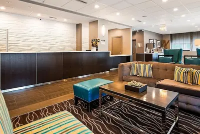 Image de 3 Units | Near Chicago River | Downtown Location