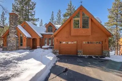 Image de Dog-Friendly Northstar Home With Views Of Golf Course & Martis Valley!