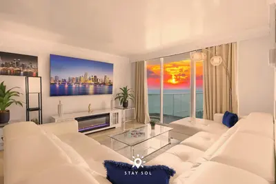 Image de Luxury by the Sea- 2br, Pool & Gym -Hollywood