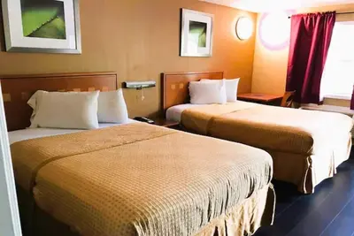 Image de Comfortable Room near Mission San Luis | Pet-Friendly & Free Parking!