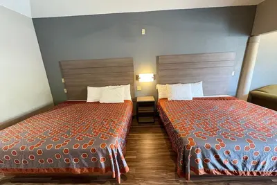 Image de Budget-Friendly Room w/ Free Parking - Iah Airport 6 miles away