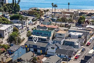 Image de Peaceful 2-bedroom Cottage in Capitola, Steps to the Beach. Pet Friendly.