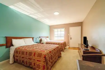 Image de 4 Convenient Rooms Perfect for Weekend Getaway near Yoakum Heritage Museum