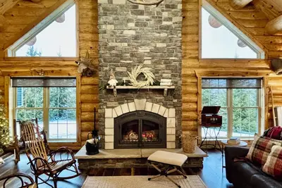 Image de Hidden Timber Lodge in beautiful Fremont; private with cozy charm