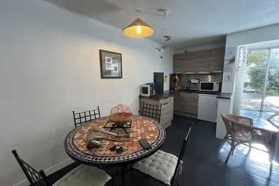 Image de Joli 2 pièces avec jardinet à 100m de la plage, parking inclus