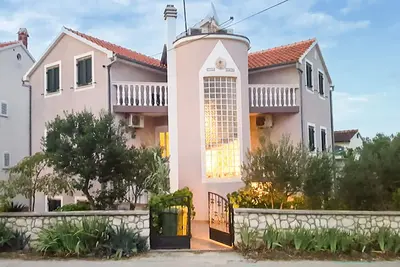 Image de Bel appartement de 2 chambres à Jezera