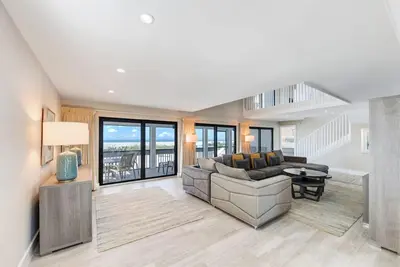 South Seas Full Resort Access Beach Home 5 - 4 Br