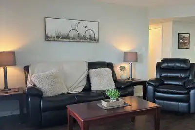 Image de Welcome to Red Deers sought after Checkmate Hill Concrete High Rise Condo's