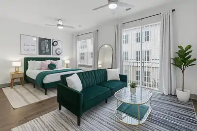 Image de Stylish Modern Studio | Pool • Minutes to Austin