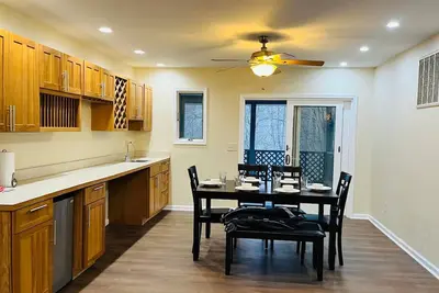 Image de Spacious Camelback Retreat w/ Fireplace