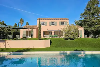 Image de Villa d’exception climatisée avec piscine – 10 personnes, Golfe de Saint-Tropez
