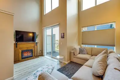 Image de 4 Mi to Dtwn, Commuter-Friendly Apt in Tacoma