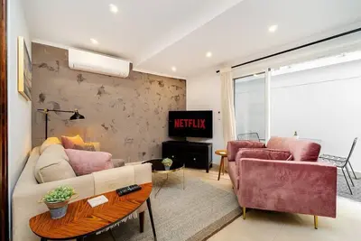 Image de Coastal Elegance in Central Cascais