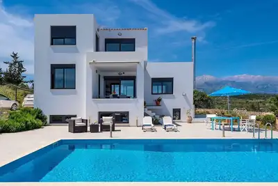 Image de Villa mit Pool für bis zu 8 Personen. Meerblick. by Interhome