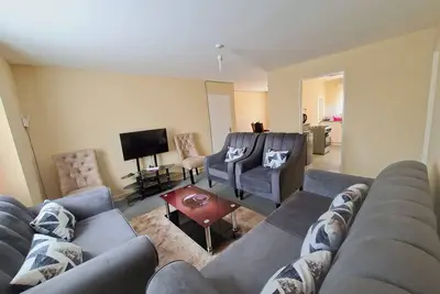 Image de Gorgeous 3-bedroom apartment in tranquil Nairobi neighborhood near Jkia