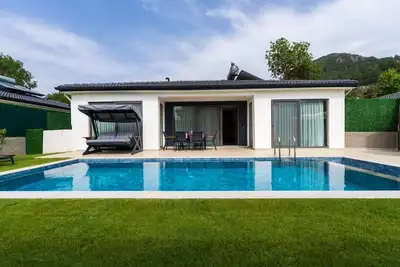 Yasemin by Interhome