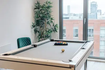 Image de City Centre• Fast Wi-Fi • Pool Table • Sleeps 6