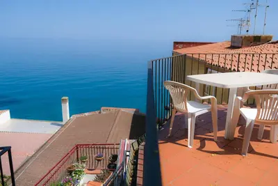 Image de Giudecca Terrassenwohnung mit Meerblick by Interhome