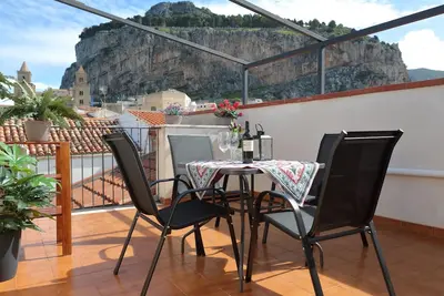 Image de Innenhof-Terrasse by Interhome