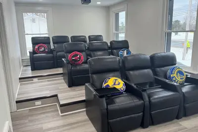 Image de New Space for Large Groups! 5 Minutes to Cp Sports Center!