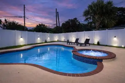 Image de Spacious 4-bedroom house in beautiful Hollywood with Ac and gym