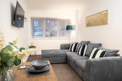 Image de Contractor‑Heaven 5br Home | 4. 5 Baths | Wakefield