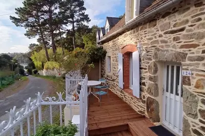 Image de Maison de pêcheur près du Gr et de la mer. Environnement calme et privilégié!