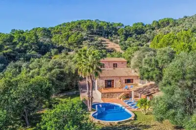 Image de Villa mit eigenem Schwimmbad by Interhome